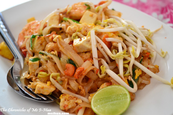 Pad Thai (Stir Fried Rice Noodles)